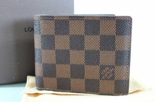 Louis Vuitton รับจำนำกระเป๋า Louis Vuitton ได้เงินสด ไถ่คืนได้ภายหลัง