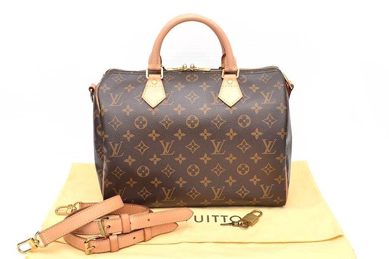 รับจำนำกระเป๋า Prada ได้เงินสด ไถ่คืนได้ภายหลัง