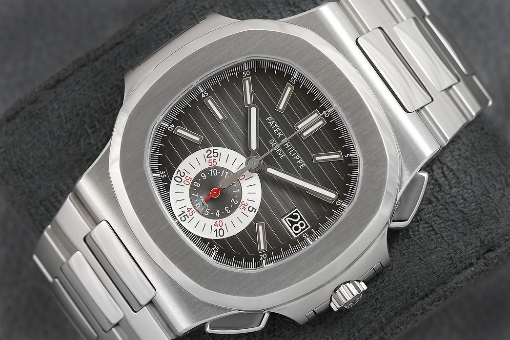 Patek Philippe รับซื้อนาฬิกา Patek Philippe ขายขาด ให้ราคาสูง รับเงินสดทันที